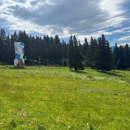 8 Personnes Au Pied Des Pistes *