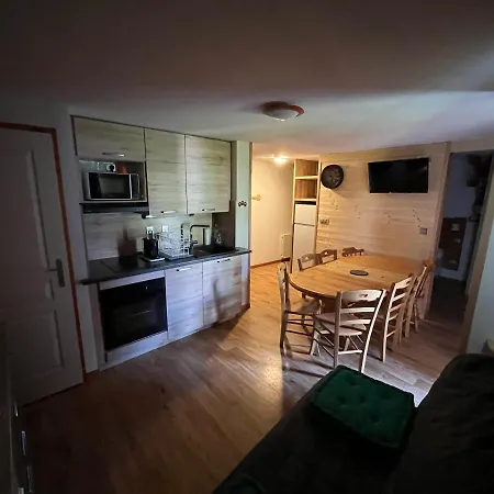 Apartment 8 Personnes Au Pied Des Pistes *