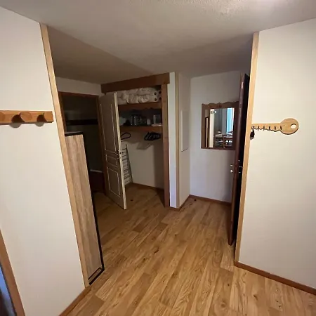 8 Personnes Au Pied Des Pistes Apartmán